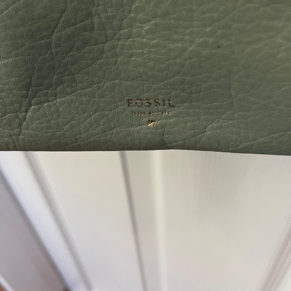 Fossil Sydney Fringe Crossbody - Picture 2 of 4